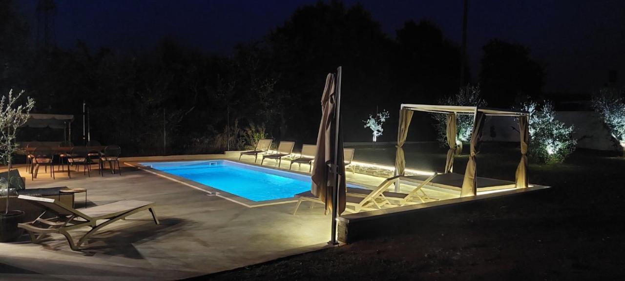 Vila Hacienda Matea - Jacuzzi, Pool, Playground & Bbq In An Olive Grove Near Beaches, - Istria *