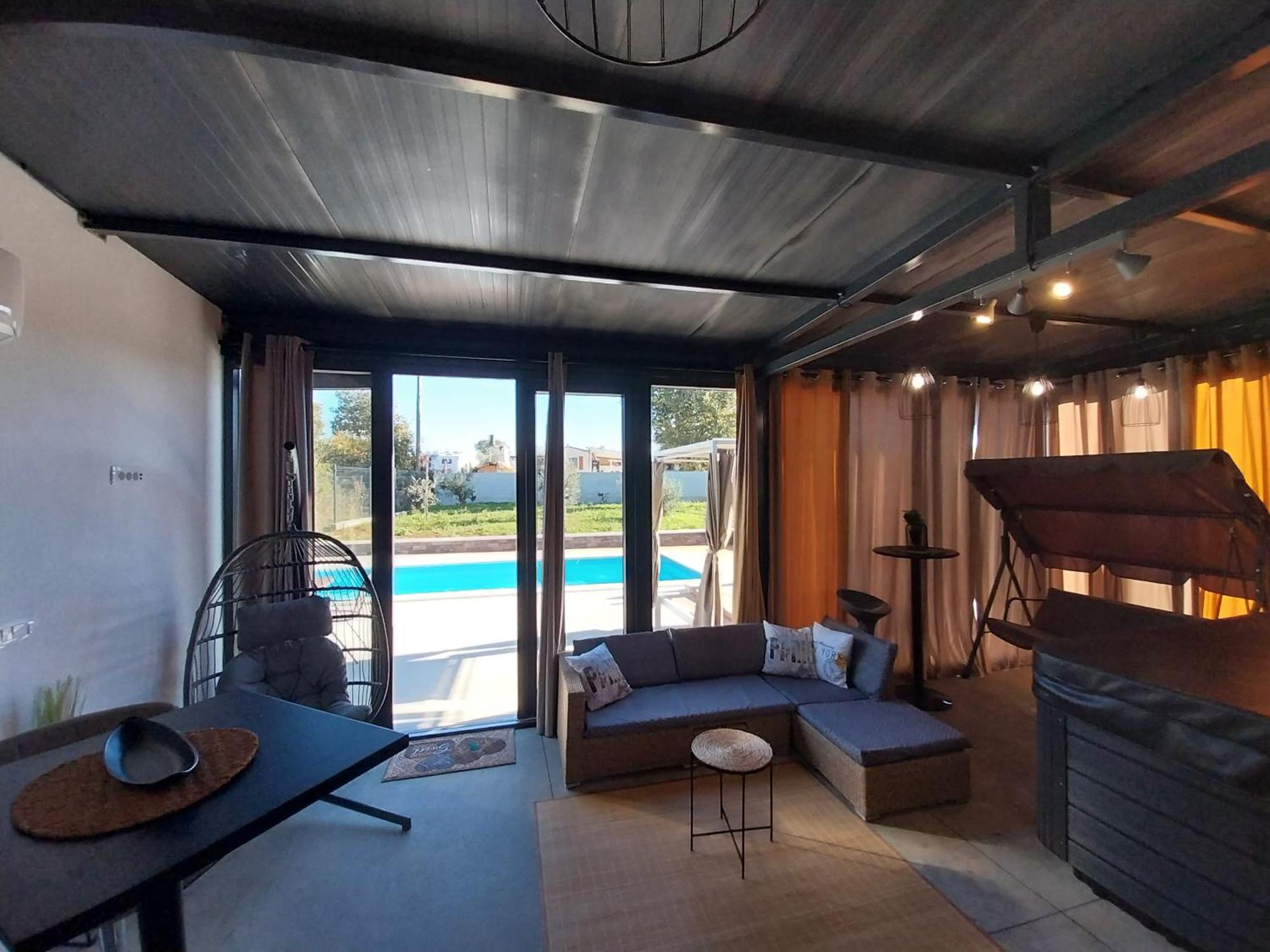 Hacienda Matea - Jacuzzi, Pool, Playground & Bbq In An Olive Grove Near Beaches, - Istria Pula
