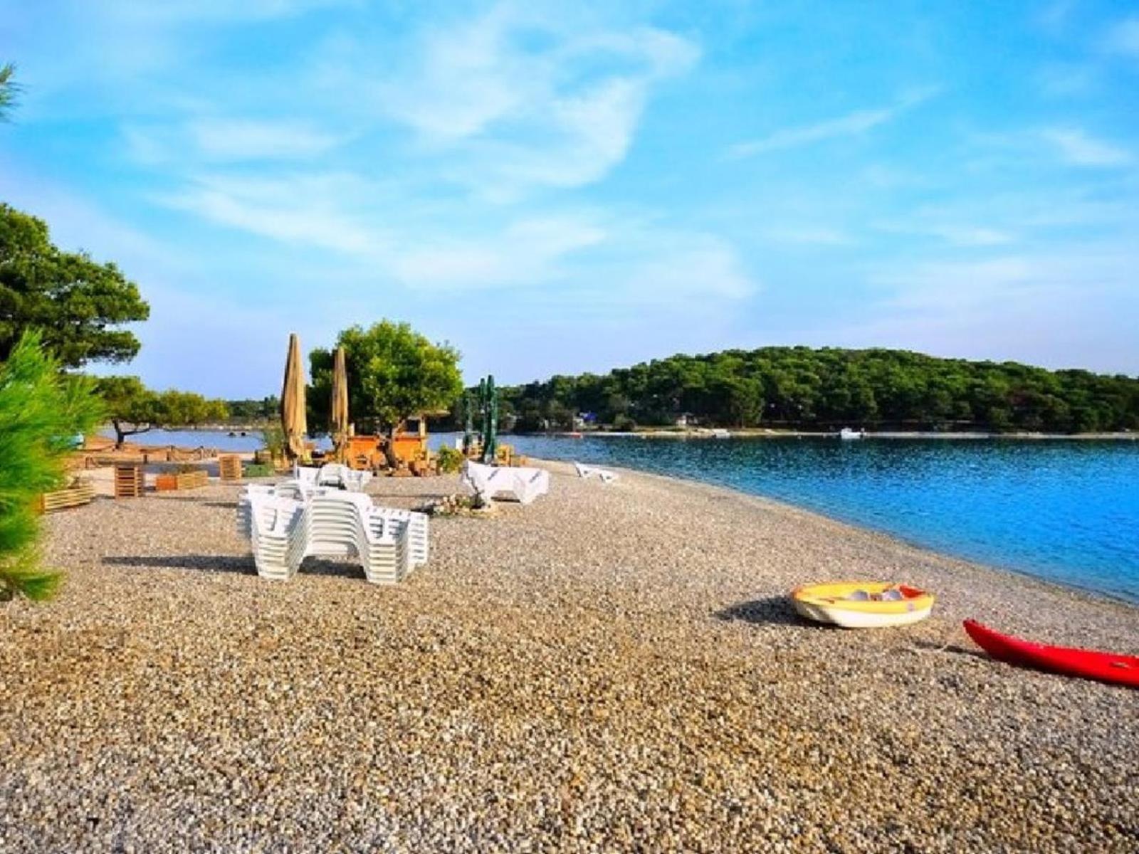 Vila Hacienda Matea - Jacuzzi, Pool, Playground & Bbq In An Olive Grove Near Beaches, - Istria