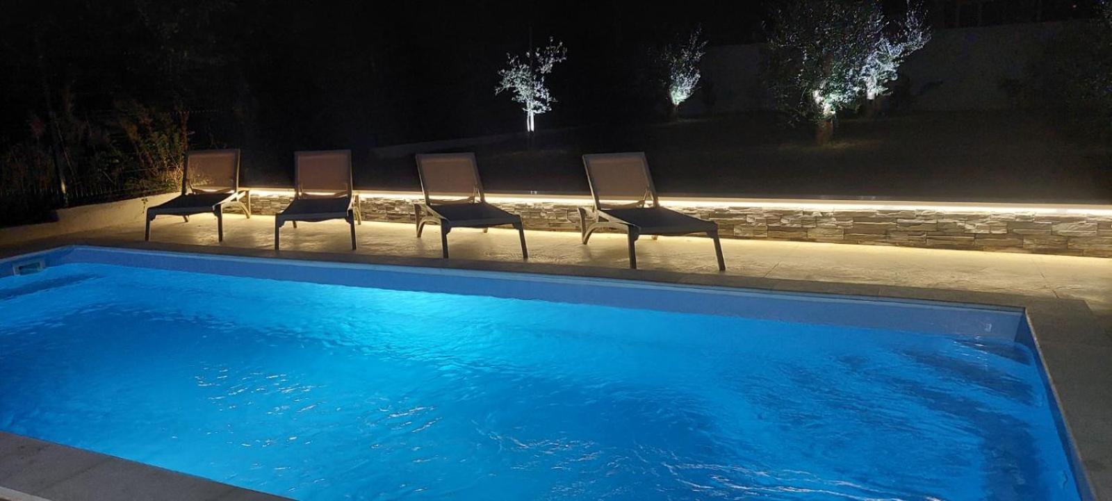 Hacienda Matea - Jacuzzi, Pool, Playground & Bbq In An Olive Grove Near Beaches, - Istria Vila *