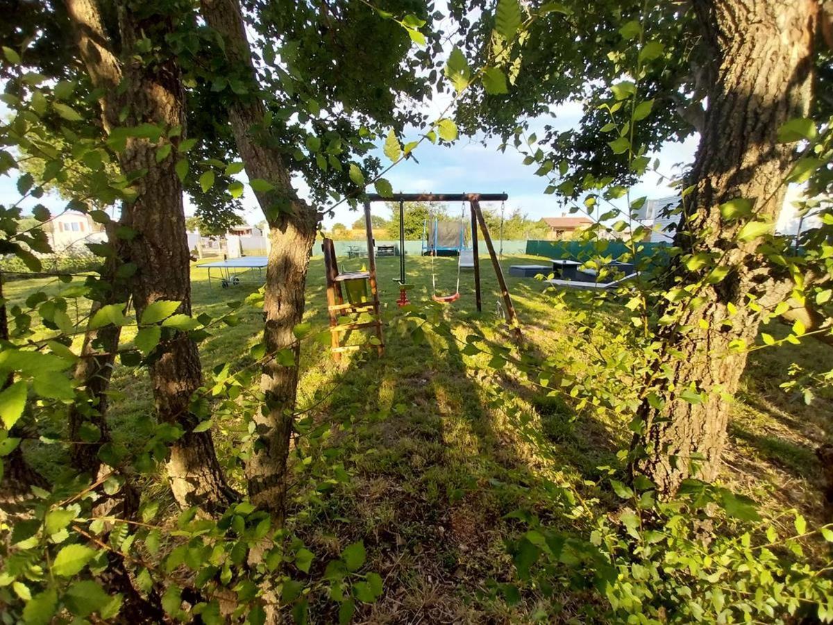 Hacienda Matea - Jacuzzi, Pool, Playground & Bbq In An Olive Grove Near Beaches, - Istria