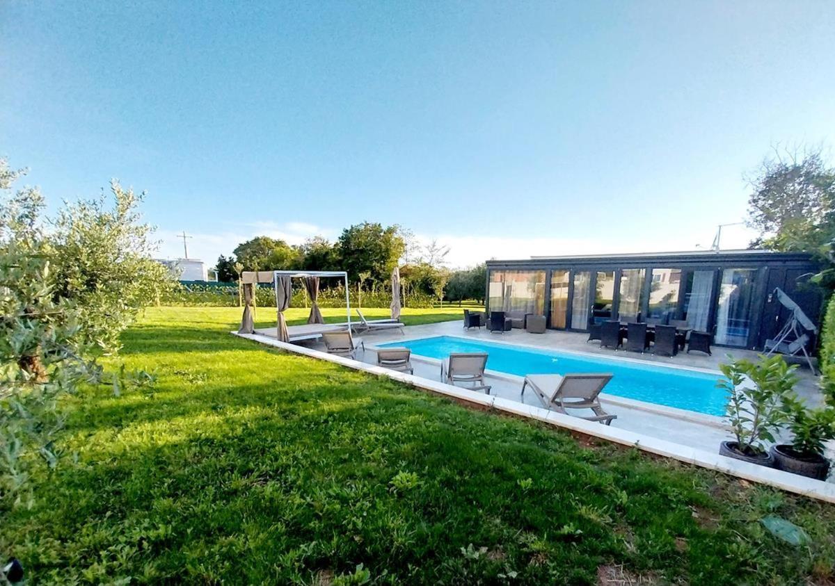 Hacienda Matea - Jacuzzi, Pool, Playground & Bbq In An Olive Grove Near Beaches, - Istria